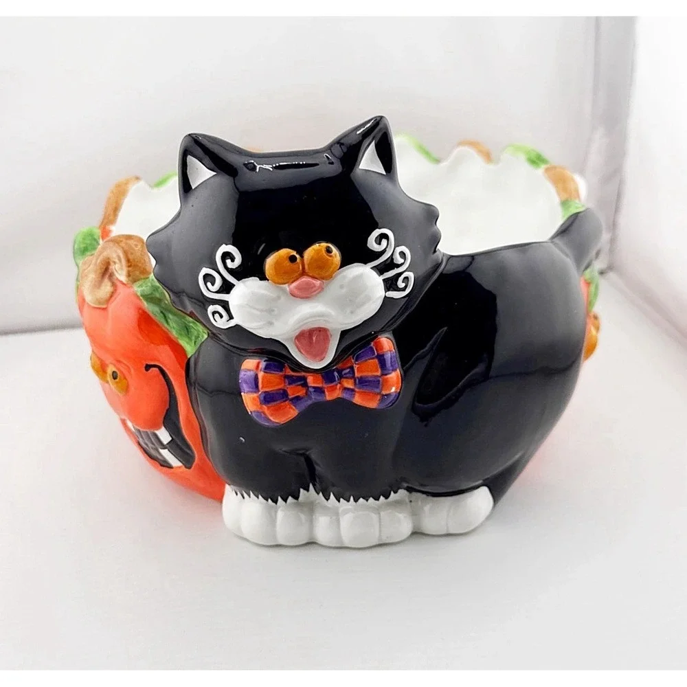 Our Holiday Way 2020 Cat & Pumpkin Decorative 32 Oz Ceramic Bowl